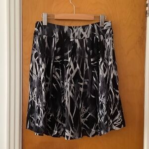 SzM Black & white pleated skirt